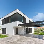 A In For 8 2 Persons With Infinity Pool Only 100 Meters From The Sea Villa Fazana