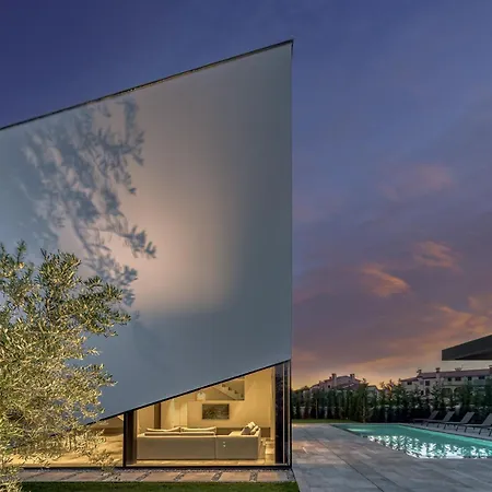 A In For 8 2 Persons With Infinity Pool Only 100 Meters From The Sea Villa Fazana