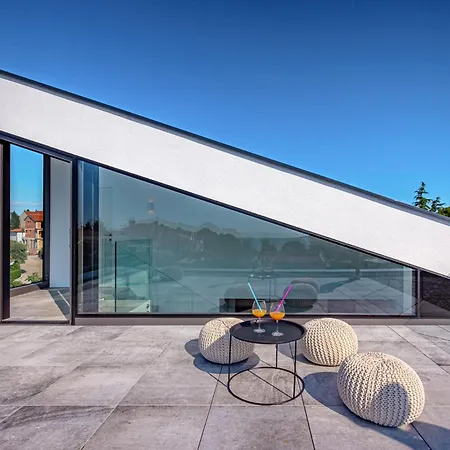 Villa A In For 8 2 Persons With Infinity Pool Only 100 Meters From The Sea