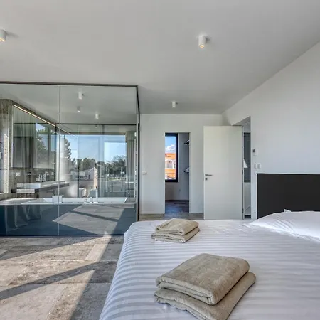 A In For 8 2 Persons With Infinity Pool Only 100 Meters From The Sea Villa
