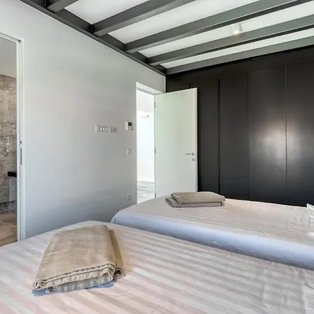 A In For 8 2 Persons With Infinity Pool Only 100 Meters From The Sea Villa *